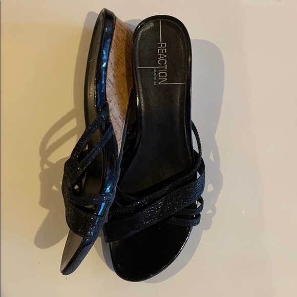 Women’s Kenneth Cole Reaction Black Wedge Sandals - Picture 3 of 10